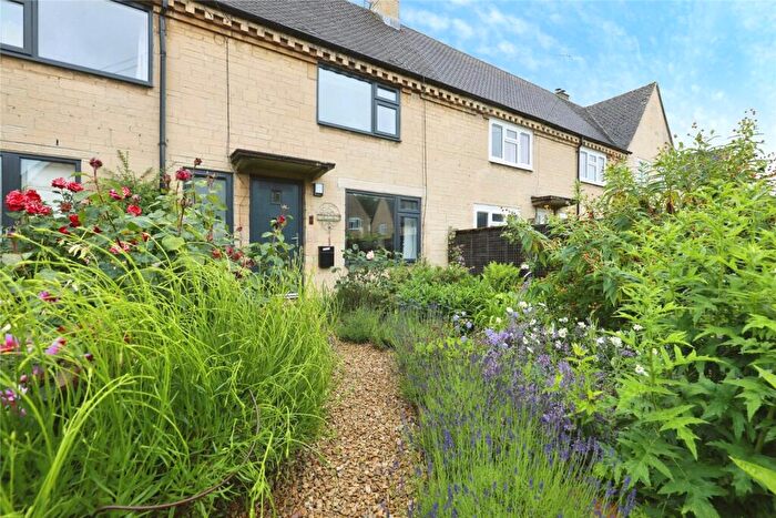 3 Bedroom Terraced House For Sale In Bourton-on-the-Water, Gloucestershire, GL54