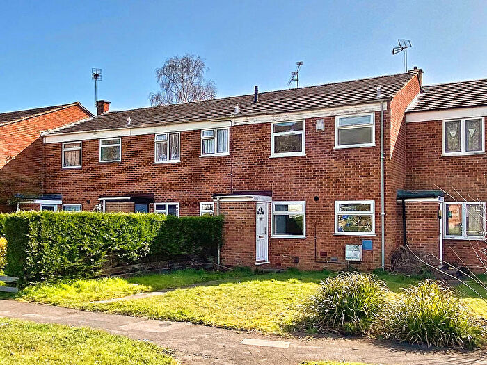 3 Bedroom Terraced House To Rent In Pinewood Park, Farnborough, GU14