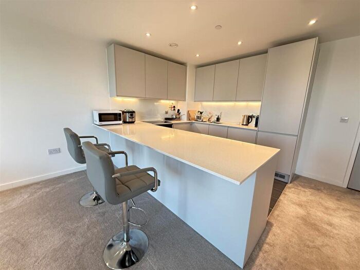 1 Bedroom Apartment For Sale In Local Crescent, Hulme Street, Salford, M5