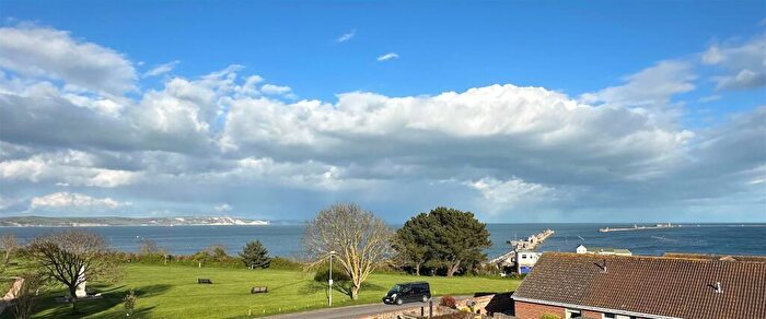 2 Bedroom Apartment For Sale In Bincleaves Road, Weymouth, DT4