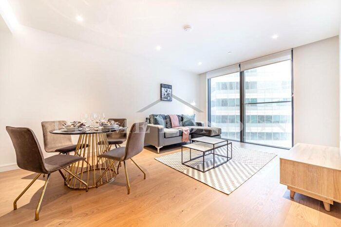 1 Bedroom Apartment To Rent In Hampton Tower, Canary Wharf, London, E14