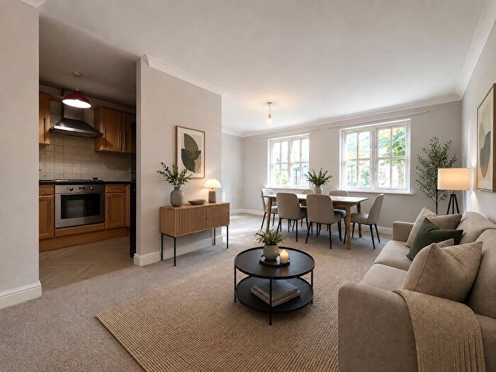2 Bedroom Flat For Sale In Lauren Close, Springhead, Saddleworth, OL4