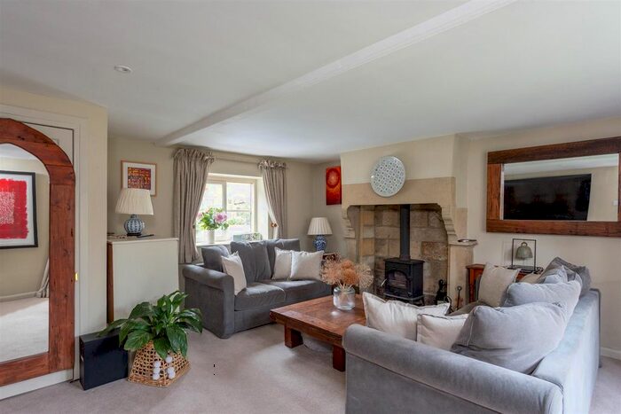 3 Bedroom Terraced House For Sale In High Street, Swainby, Northallerton, DL6