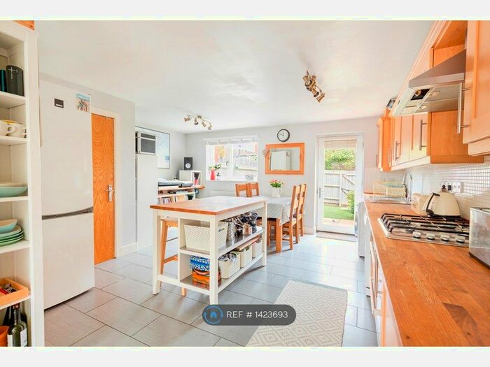 4 Bedroom Semi-Detached House To Rent In Dirac Road, Bristol, BS7