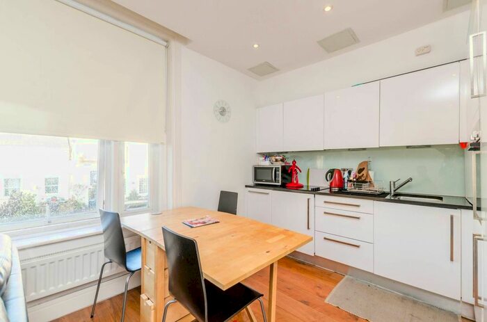 1 Bedroom Flat To Rent In Chiswick High Road, Gunnersbury, London, W4