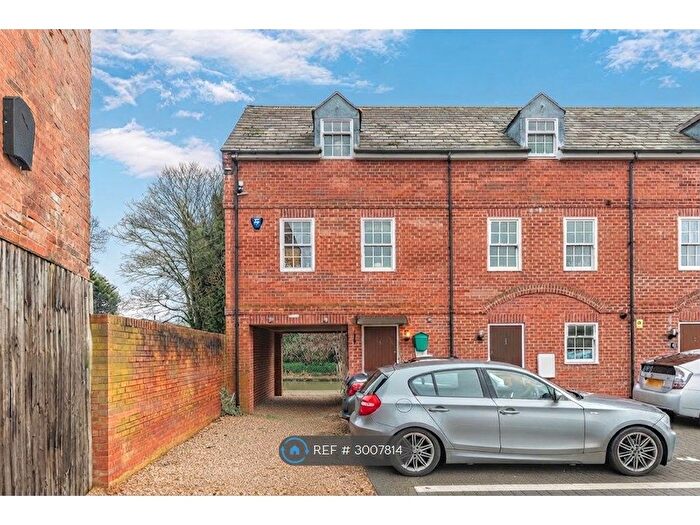2 Bedroom End Of Terrace House To Rent In Cherwell Wharf, Banbury, OX16