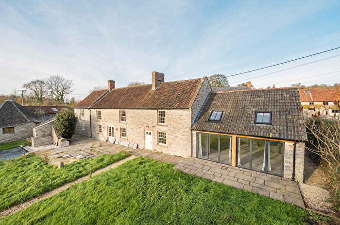 4 Bedroom Detached House For Sale In Lower Westholme, Shepton Mallet, BA4