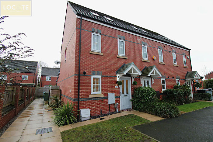 3 Bedroom Town House For Sale In Edenhall Drive, Flixton, M41