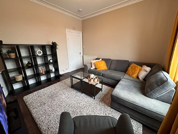 2 Bedroom Flat To Rent In Bedroom Flat, Holland Street, Aberdeen, AB25