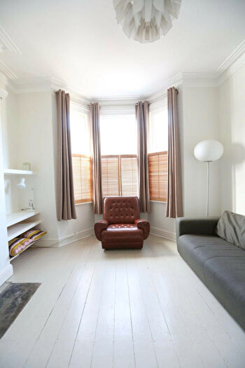 2 Bedroom Apartment To Rent In College Road, London, NW10