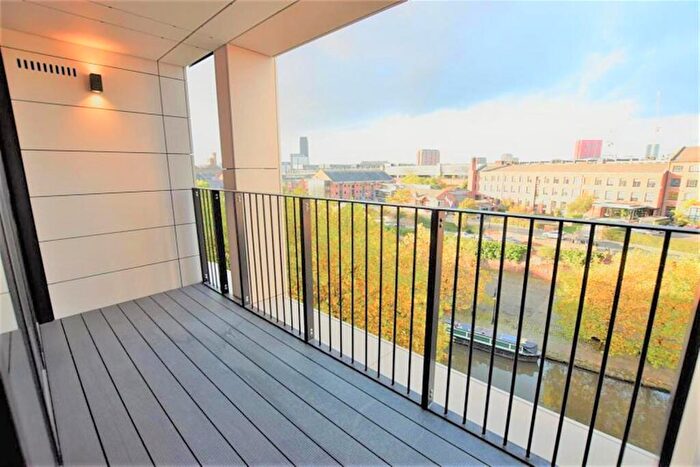 2 Bedroom Apartment To Rent In A Chester Road, Manchester, M15