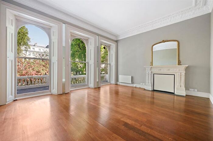 2 Bedroom Flat To Rent In Cornwall Gardens, London, SW7