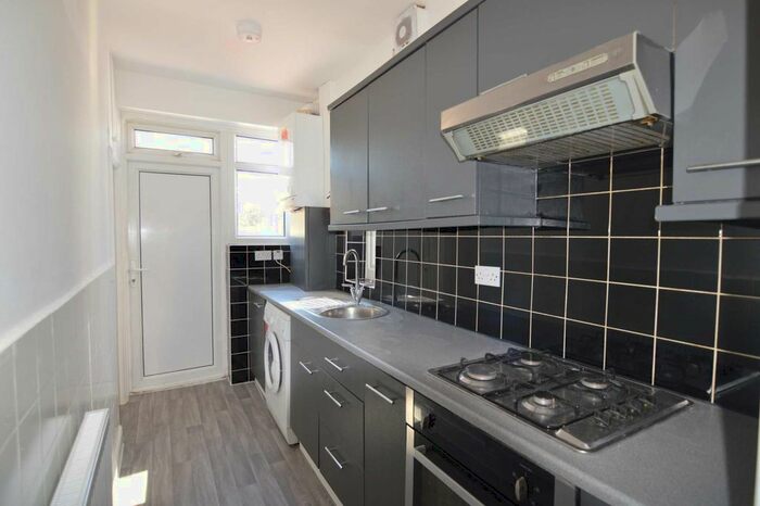 4 Bedroom Property To Rent In Stevenage Road, East Ham, E6