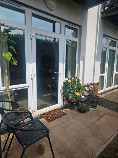 2 Bedroom Flat For Sale In East Road, Middlewich, CW10