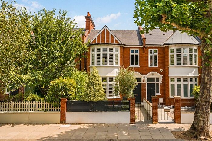 5 Bedroom Terraced House To Rent In Highlever Road, North Kensington, W10