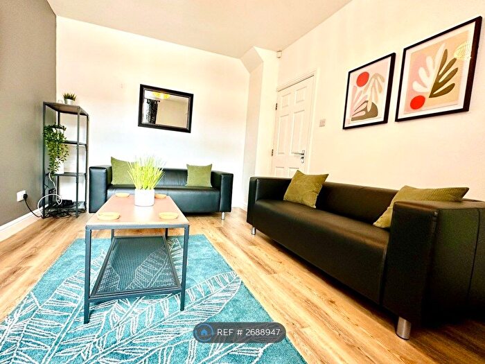 4 Bedroom Terraced House To Rent In Oxford Street, Middlesbrough, TS1