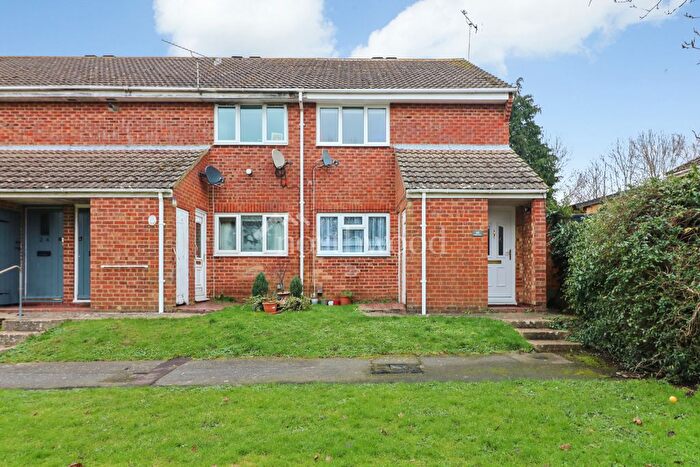 1 Bedroom Flat To Rent In Ealham Close, Willesborough, Ashford, TN24