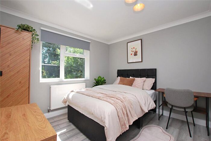 1 Bedroom House Of Multiple Occupation To Rent In Southway, Guildford, Surrey, GU2