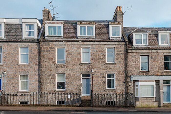 1 Bedroom Flat To Rent In Holburn Street, Broomhill, Aberdeen, AB10