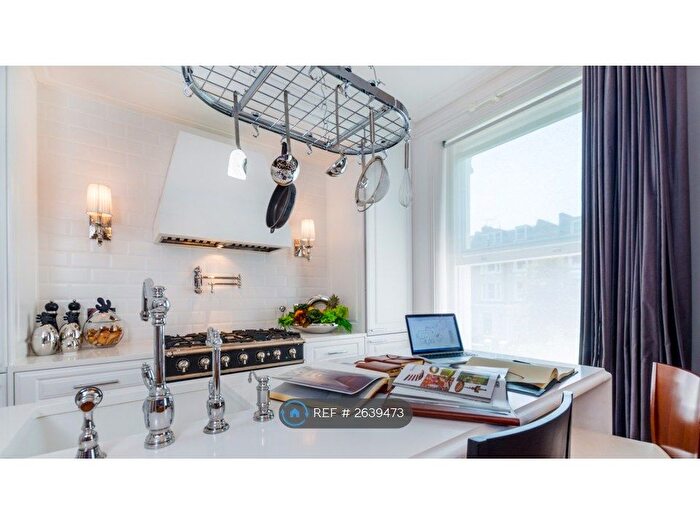 2 Bedroom Flat To Rent In Elsham Road, London, W14