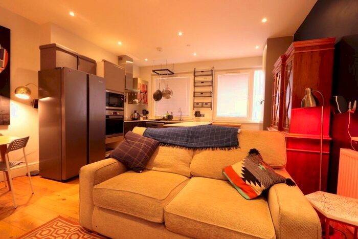 1 Bedroom Apartment To Rent In Wilder Street, Bristol, BS2