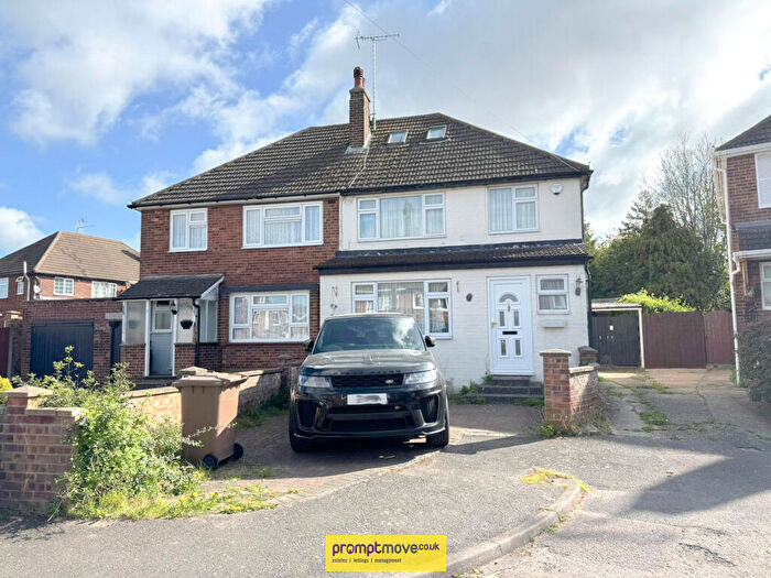4 Bedroom Semi Detached House To Rent In Downlands Luton, LU3