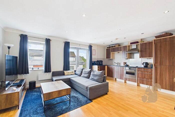 2 Bedroom Flat For Sale In Rotary Way, Colchester, CO3
