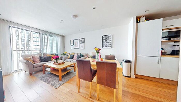 1 Bedroom Flat To Rent In Bute Terrace, Cardiff, CF10