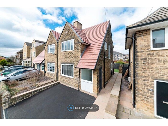 3 Bedroom Semi-detached House To Rent In Westfield Avenue, Huddersfield, HD3