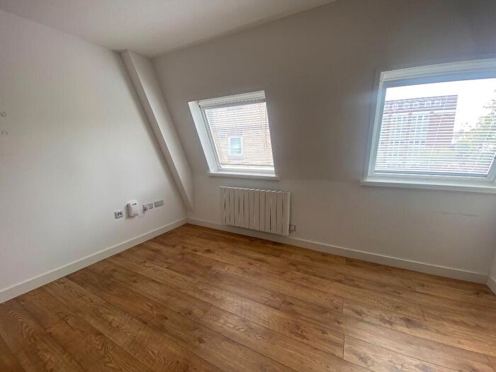 1 Bedroom Flat To Rent In St. Leonards Road, Eastbourne, East Sussex, BN21