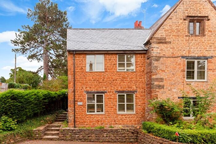 3 Bedroom Semi Detached House To Rent In Main Street, Sibford Ferris, OX15