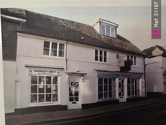 5 Bedroom Maisonette For Sale In High Street, Great Missenden, HP16