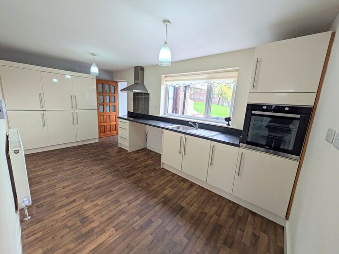 2 Bedroom Semi Detached House For Sale In Highfield Lane, Keighley, BD21