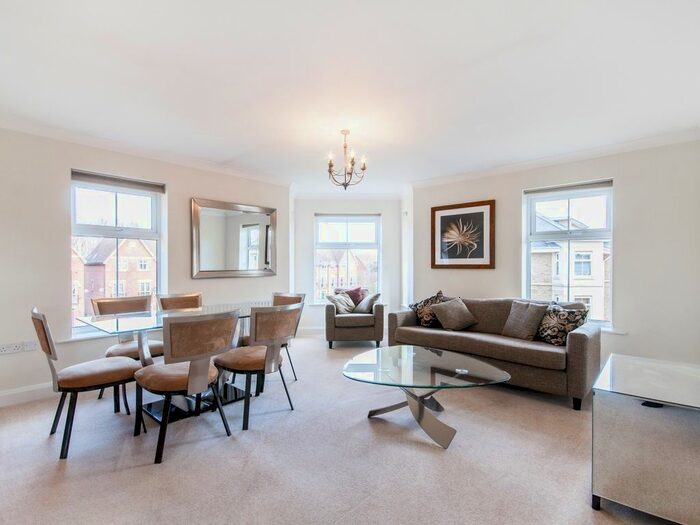 2 Bedroom Flat To Rent In Coxs Ground, Oxford, OX2