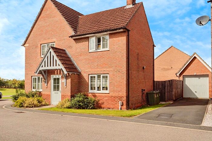 4 Bedroom Detached House For Sale In Drovers Close, Glenfield, Leicester, LE3