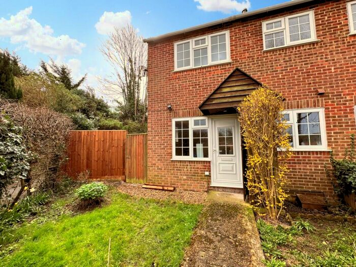 1 Bedroom Semi-Detached House To Rent In St. Benedicts Close, Aldershot, GU11