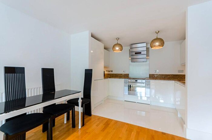 3 Bedroom Flat To Rent In Jerome Place, Kingston, Kingston Upon Thames, KT1