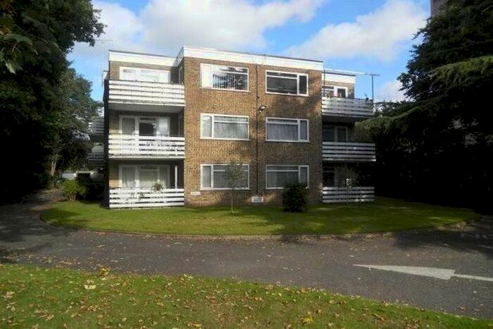 2 Bedroom Flat To Rent In 42 Christchurch Road, Bournemouth BH1