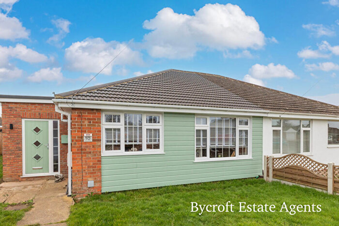 3 Bedroom Semi-Detached Bungalow For Sale In Laburnum Close, Bradwell, NR31