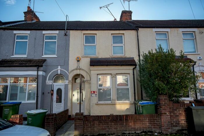 3 Bedroom Terraced House To Rent In Riverdale Road, Erith, DA8