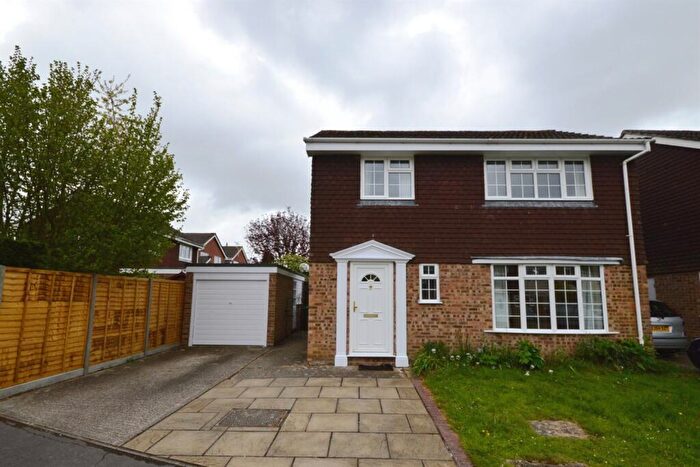 3 Bedroom Detached House To Rent In Concorde Close, Storrington, Pulborough, RH20