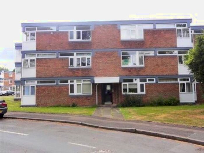 2 Bedroom Flat To Rent In The Lindens, Newbridge, Wolverhampton, WV6