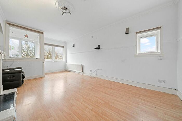 1 Bedroom Flat For Sale In Fleming Place, East Kilbride, G75