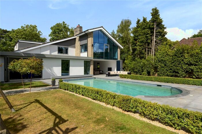 5 Bedroom Detached House To Rent In Chargate Close, Hersham, Walton-On-Thames, KT12