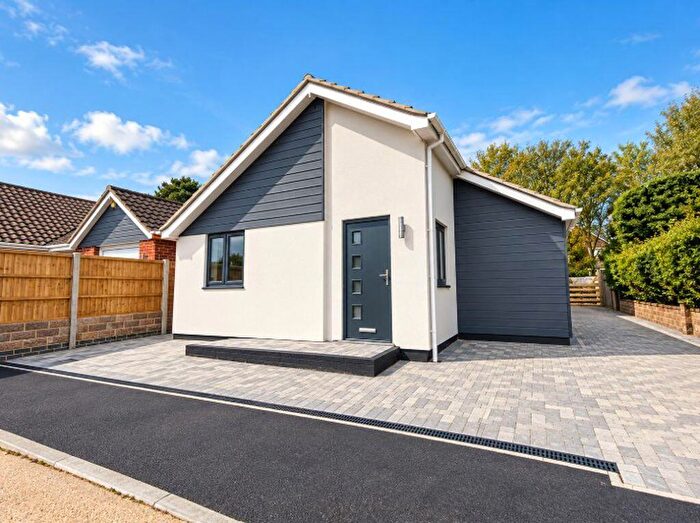 1 Bedroom Bungalow To Rent In Pennine Way, Lee-On-The-Solent, PO13