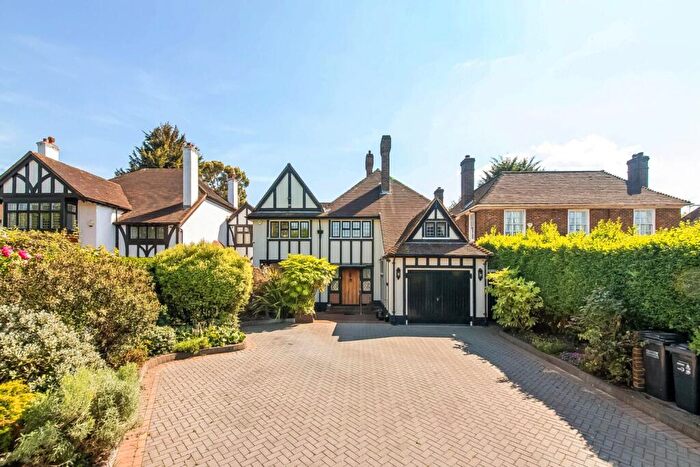5 Bedroom Detached House For Sale In Beulah Hill, Crystal Palace, SE19