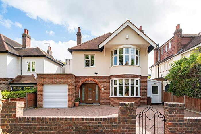 5 Bedroom Detached House For Sale In Ormond Avenue, Hampton, TW12
