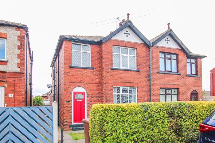3 Bedroom Semi-detached House For Sale In Broadowler Road, Ossett, WF5