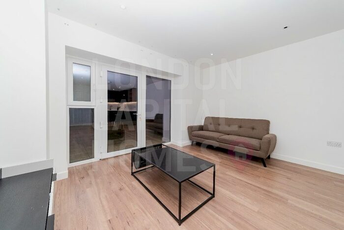 1 Bedroom Flat To Rent In Beaufort Square, London, NW9