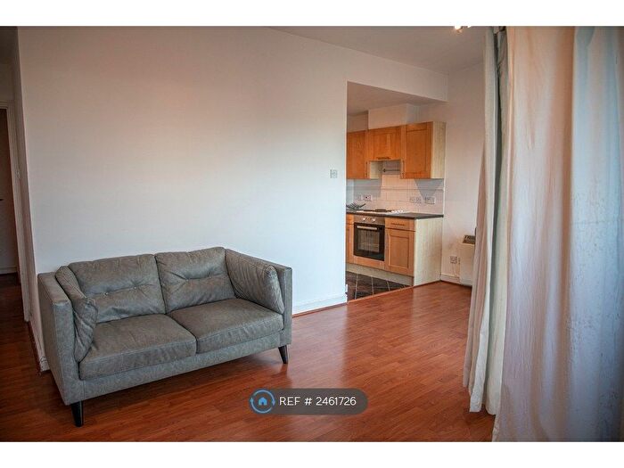 1 Bedroom Flat To Rent In Fishguard Way, London, E16